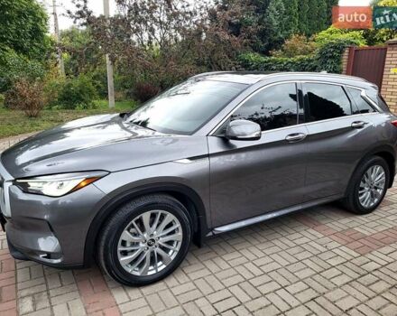 Серый Инфинити QX50, объемом двигателя 2 л и пробегом 51 тыс. км за 24500 $, фото 2 на Automoto.ua