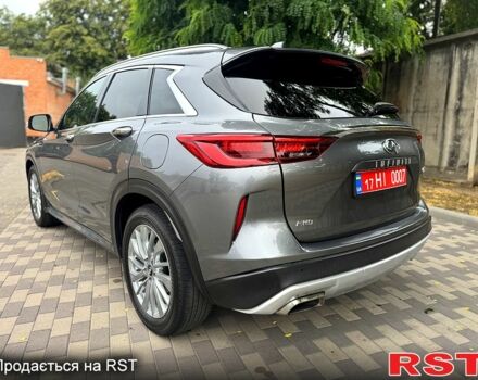 Серый Инфинити QX50, объемом двигателя 2 л и пробегом 47 тыс. км за 27000 $, фото 2 на Automoto.ua