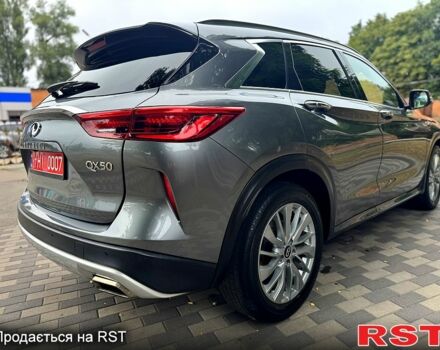 Серый Инфинити QX50, объемом двигателя 2 л и пробегом 47 тыс. км за 27000 $, фото 1 на Automoto.ua