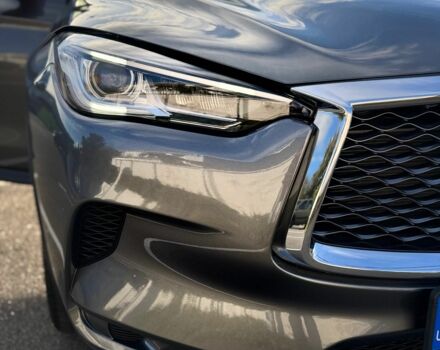 Серый Инфинити QX50, объемом двигателя 2 л и пробегом 18 тыс. км за 27500 $, фото 9 на Automoto.ua