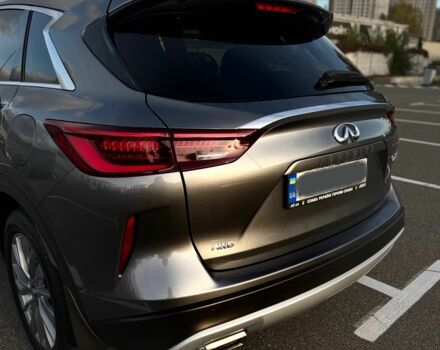 Серый Инфинити QX50, объемом двигателя 2 л и пробегом 18 тыс. км за 27500 $, фото 8 на Automoto.ua