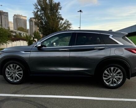 Серый Инфинити QX50, объемом двигателя 2 л и пробегом 18 тыс. км за 27500 $, фото 1 на Automoto.ua