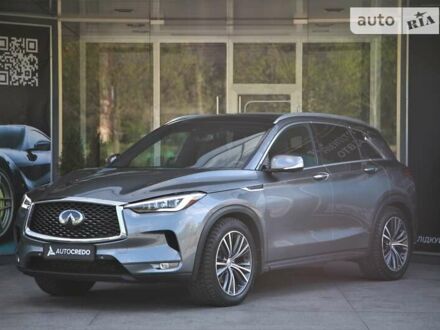 Сірий Інфініті QX50, об'ємом двигуна 2 л та пробігом 17 тис. км за 28500 $, фото 1 на Automoto.ua