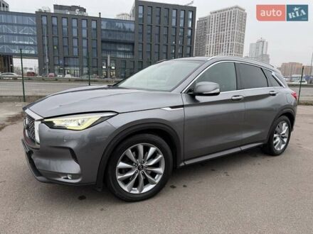 Серый Инфинити QX50, объемом двигателя 2 л и пробегом 57 тыс. км за 28900 $, фото 1 на Automoto.ua