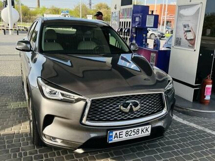 Серый Инфинити QX50, объемом двигателя 2 л и пробегом 82 тыс. км за 27500 $, фото 1 на Automoto.ua