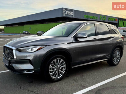 Серый Инфинити QX50, объемом двигателя 2 л и пробегом 18 тыс. км за 27500 $, фото 1 на Automoto.ua