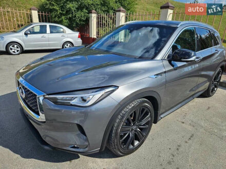 Сірий Інфініті QX50, об'ємом двигуна 2 л та пробігом 25 тис. км за 25000 $, фото 1 на Automoto.ua