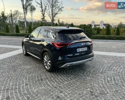 Синий Инфинити QX50, объемом двигателя 2 л и пробегом 62 тыс. км за 27500 $, фото 4 на Automoto.ua