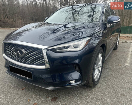 Синий Инфинити QX50, объемом двигателя 2 л и пробегом 77 тыс. км за 23499 $, фото 1 на Automoto.ua