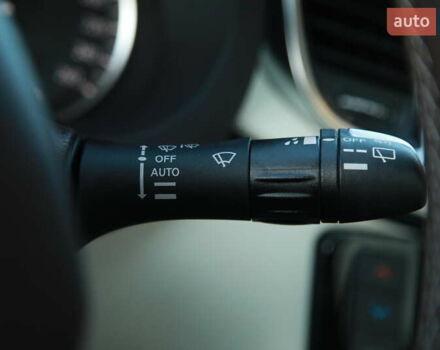 Синий Инфинити QX50, объемом двигателя 1.99 л и пробегом 43 тыс. км за 26000 $, фото 24 на Automoto.ua