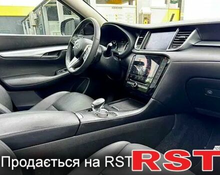 Синій Інфініті QX50, об'ємом двигуна 2 л та пробігом 108 тис. км за 16900 $, фото 11 на Automoto.ua