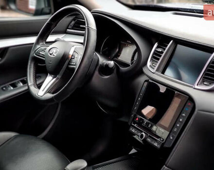 Синий Инфинити QX50, объемом двигателя 2 л и пробегом 60 тыс. км за 33500 $, фото 3 на Automoto.ua