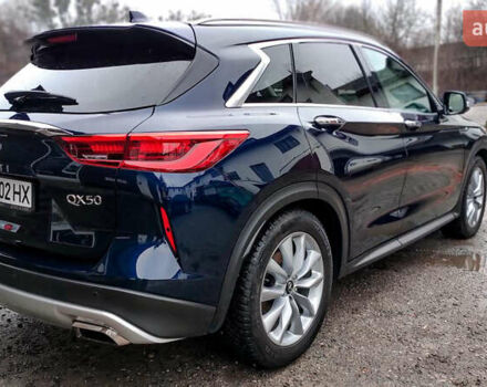 Синий Инфинити QX50, объемом двигателя 2 л и пробегом 60 тыс. км за 33500 $, фото 1 на Automoto.ua