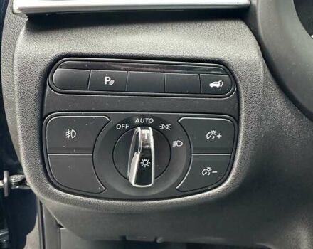 Синий Инфинити QX50, объемом двигателя 2 л и пробегом 65 тыс. км за 21000 $, фото 28 на Automoto.ua