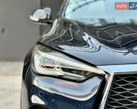 Синий Инфинити QX50, объемом двигателя 2 л и пробегом 16 тыс. км за 31900 $, фото 10 на Automoto.ua