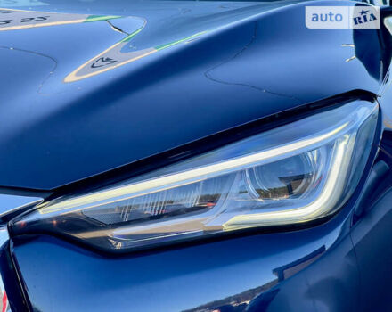Синий Инфинити QX50, объемом двигателя 2 л и пробегом 8 тыс. км за 36900 $, фото 1 на Automoto.ua