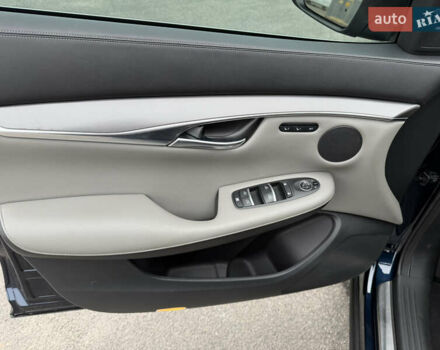 Синий Инфинити QX50, объемом двигателя 1.99 л и пробегом 23 тыс. км за 22500 $, фото 14 на Automoto.ua