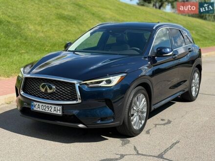 Синий Инфинити QX50, объемом двигателя 2 л и пробегом 22 тыс. км за 27900 $, фото 1 на Automoto.ua