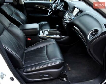 Білий Інфініті QX60, об'ємом двигуна 2.49 л та пробігом 180 тис. км за 9500 $, фото 32 на Automoto.ua