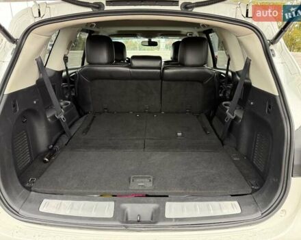 Белый Инфинити QX60, объемом двигателя 2.5 л и пробегом 251 тыс. км за 14500 $, фото 7 на Automoto.ua