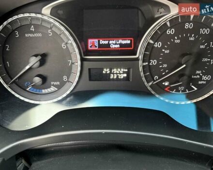 Белый Инфинити QX60, объемом двигателя 2.5 л и пробегом 251 тыс. км за 14500 $, фото 19 на Automoto.ua