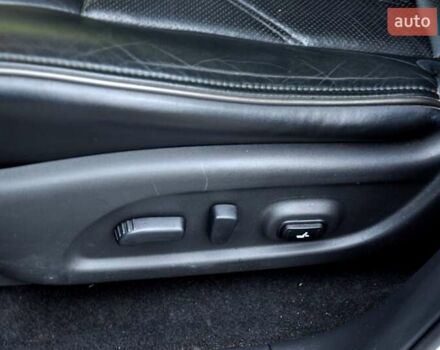 Білий Інфініті QX60, об'ємом двигуна 2.49 л та пробігом 180 тис. км за 9500 $, фото 19 на Automoto.ua