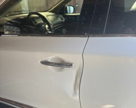 Белый Инфинити QX60, объемом двигателя 2.5 л и пробегом 186 тыс. км за 10900 $, фото 1 на Automoto.ua