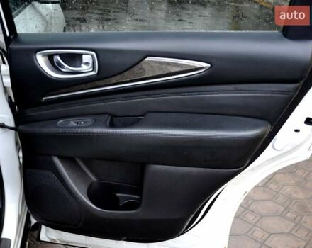 Білий Інфініті QX60, об'ємом двигуна 2.49 л та пробігом 180 тис. км за 9500 $, фото 27 на Automoto.ua