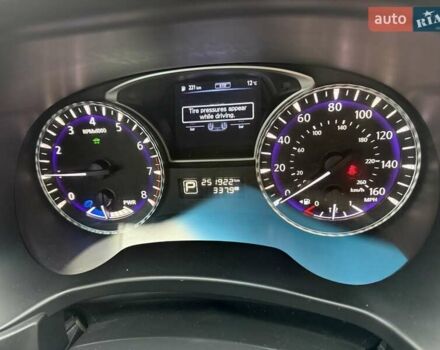 Белый Инфинити QX60, объемом двигателя 2.5 л и пробегом 251 тыс. км за 14500 $, фото 18 на Automoto.ua