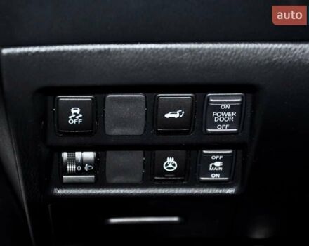 Білий Інфініті QX60, об'ємом двигуна 2.49 л та пробігом 180 тис. км за 9500 $, фото 35 на Automoto.ua