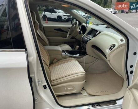 Білий Інфініті QX60, об'ємом двигуна 3.5 л та пробігом 217 тис. км за 15000 $, фото 9 на Automoto.ua
