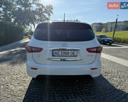 Белый Инфинити QX60, объемом двигателя 3.5 л и пробегом 190 тыс. км за 16500 $, фото 7 на Automoto.ua