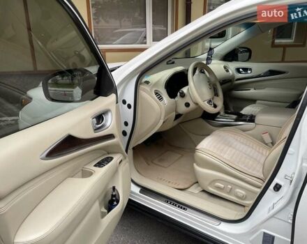 Білий Інфініті QX60, об'ємом двигуна 3.5 л та пробігом 217 тис. км за 15000 $, фото 17 на Automoto.ua