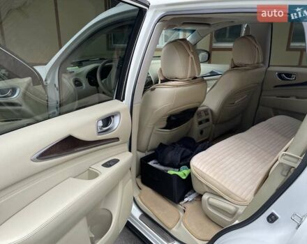Білий Інфініті QX60, об'ємом двигуна 3.5 л та пробігом 217 тис. км за 15000 $, фото 12 на Automoto.ua