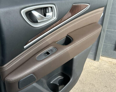 Белый Инфинити QX60, объемом двигателя 2.49 л и пробегом 191 тыс. км за 15600 $, фото 9 на Automoto.ua