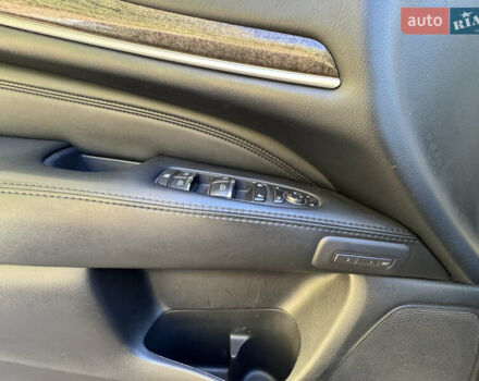 Белый Инфинити QX60, объемом двигателя 3.5 л и пробегом 264 тыс. км за 13000 $, фото 12 на Automoto.ua