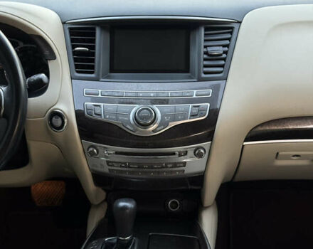 Белый Инфинити QX60, объемом двигателя 3.5 л и пробегом 153 тыс. км за 12999 $, фото 15 на Automoto.ua