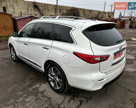 Белый Инфинити QX60, объемом двигателя 2.5 л и пробегом 360 тыс. км за 8900 $, фото 2 на Automoto.ua