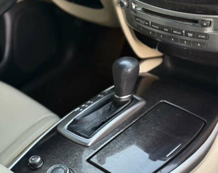 Белый Инфинити QX60, объемом двигателя 3.5 л и пробегом 153 тыс. км за 12999 $, фото 18 на Automoto.ua