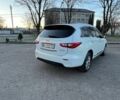 Белый Инфинити QX60, объемом двигателя 2.5 л и пробегом 208 тыс. км за 14500 $, фото 2 на Automoto.ua