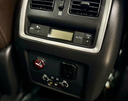 Белый Инфинити QX60, объемом двигателя 3.5 л и пробегом 190 тыс. км за 15700 $, фото 28 на Automoto.ua