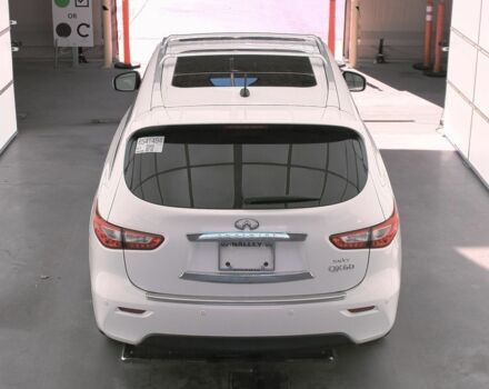 Белый Инфинити QX60, объемом двигателя 2 л и пробегом 220 тыс. км за 12000 $, фото 3 на Automoto.ua