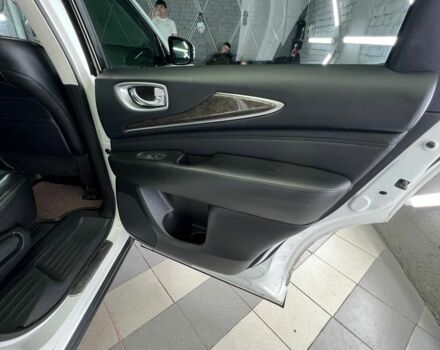 Белый Инфинити QX60, объемом двигателя 2.5 л и пробегом 208 тыс. км за 14500 $, фото 5 на Automoto.ua