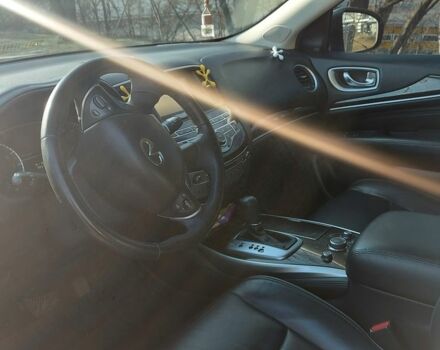 Белый Инфинити QX60, объемом двигателя 3.5 л и пробегом 155 тыс. км за 14500 $, фото 8 на Automoto.ua