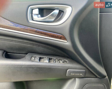 Белый Инфинити QX60, объемом двигателя 3.5 л и пробегом 186 тыс. км за 13700 $, фото 15 на Automoto.ua