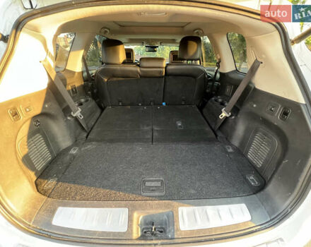 Білий Інфініті QX60, об'ємом двигуна 3.5 л та пробігом 250 тис. км за 15500 $, фото 12 на Automoto.ua