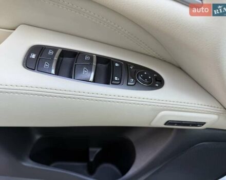 Белый Инфинити QX60, объемом двигателя 3.5 л и пробегом 156 тыс. км за 18000 $, фото 21 на Automoto.ua