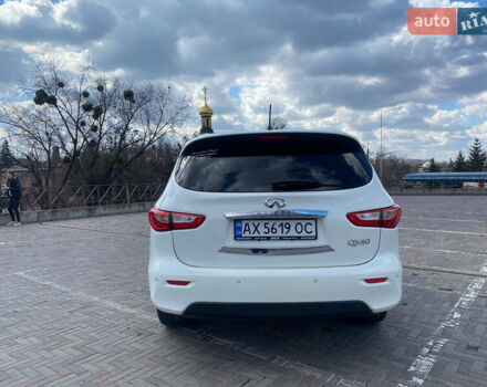 Белый Инфинити QX60, объемом двигателя 3.5 л и пробегом 186 тыс. км за 13700 $, фото 4 на Automoto.ua