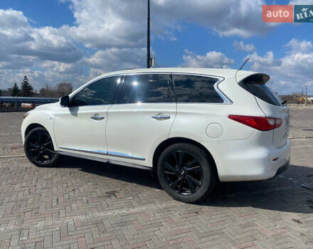 Белый Инфинити QX60, объемом двигателя 3.5 л и пробегом 186 тыс. км за 16700 $, фото 8 на Automoto.ua