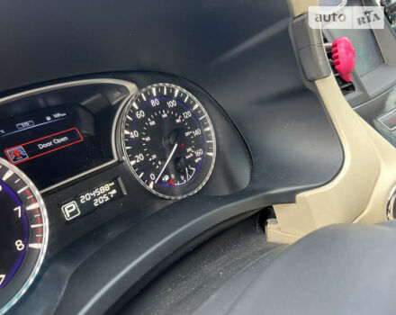 Белый Инфинити QX60, объемом двигателя 3.5 л и пробегом 204 тыс. км за 18000 $, фото 4 на Automoto.ua